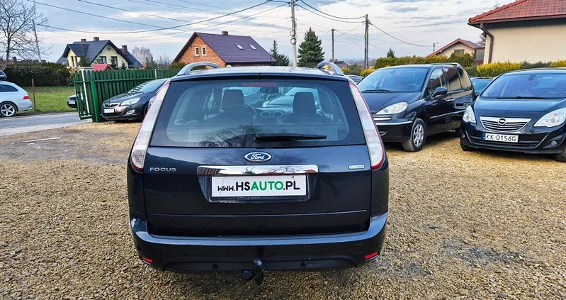 Ford Focus cena 16500 przebieg: 236000, rok produkcji 2009 z Pabianice małe 781